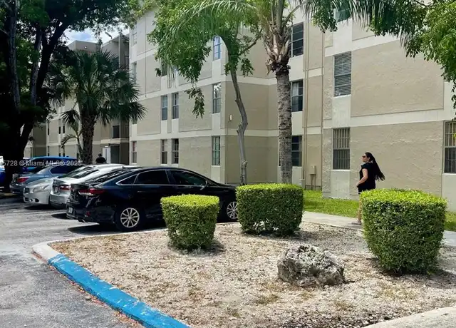 Property at 1875 W 56th St #111, Hialeah, FL, 33012, 2 beds, 1 bath, [object Object]