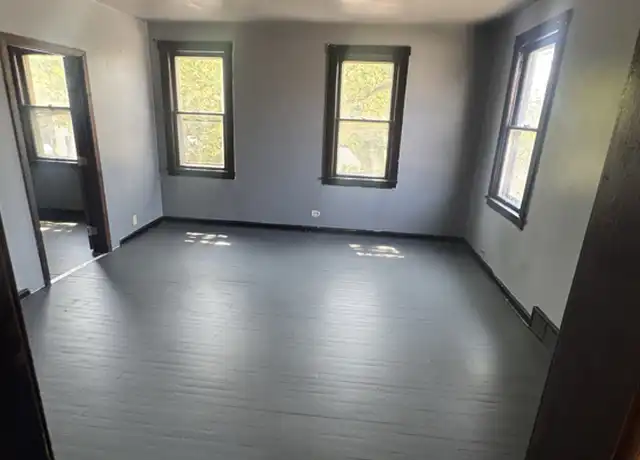 Property at 1065 E 66th St Unit 3, Cleveland, OH, 44103, 2 beds, 1 bath, [object Object]