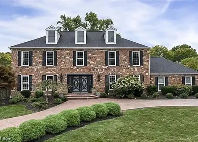 Property at 23917 Stonehedge Dr, Westlake, OH, 44145, 4 beds, 3.5 baths, [object Object]