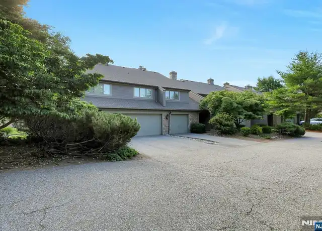 Property at 2 Sandburg Ct, Mahwah, NJ, 07430, 2 beds, 2.5 baths, [object Object]