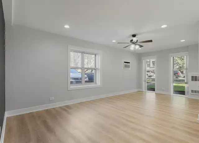 Property at 7070 N Sheridan Rd Unit 1303-1W, Chicago, IL, 60626, 3 beds, 1.5 baths, [object Object]