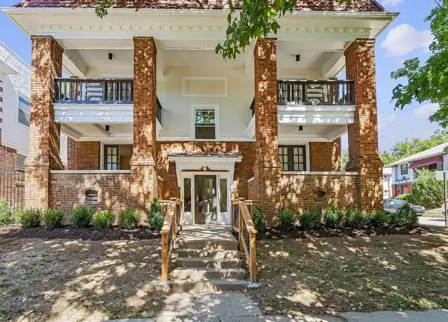 Property at Muehlebach Apartments - 4015 State Line Rd, Kansas City, MO, 64111, 1 bed, 1 bath, [object Object]