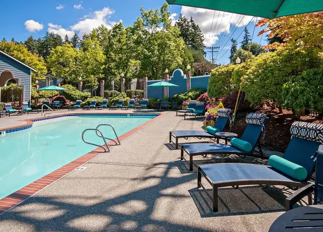 Photo of 9501 244th St SW, Edmonds, WA 98020