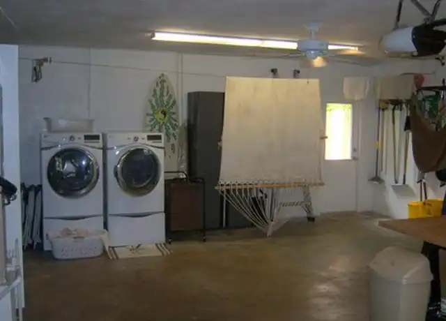 Property at 512 S Pine St, New Smyrna Beach, FL, 32169, 3 beds, 2 baths, [object Object]