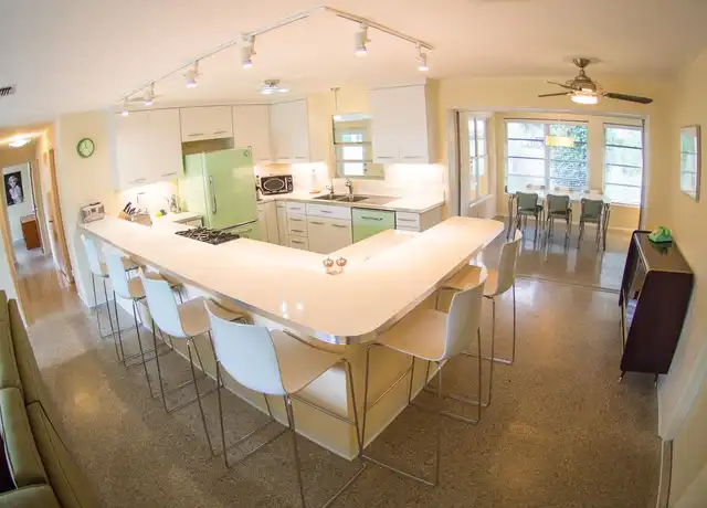 Property at 512 S Pine St, New Smyrna Beach, FL, 32169, 3 beds, 2 baths, [object Object]