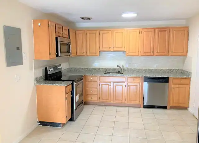 Property at 230 Babcock St, Brookline, MA, 02446, 2 beds, 1 bath, [object Object]