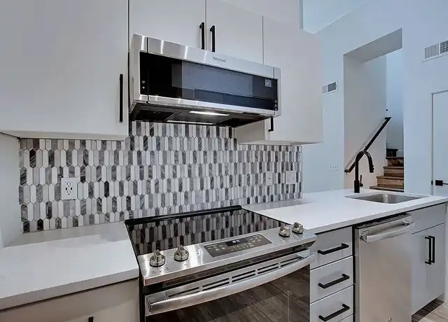 Property at Ninety Degrees - 18440 N 68th St, Phoenix, AZ, 85054, 2 beds, 2 baths, [object Object]