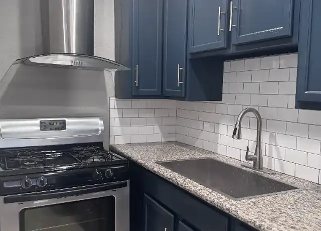 Property at 320 S 11th St Unit 1, Las Vegas, NV, 89101, 1 bed, 1 bath, [object Object]