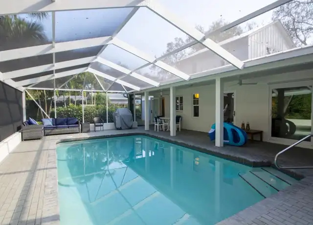 Property at 535 Honeysuckle Ln, Vero Beach, FL, 32963, 2 beds, 2.5 baths, [object Object]