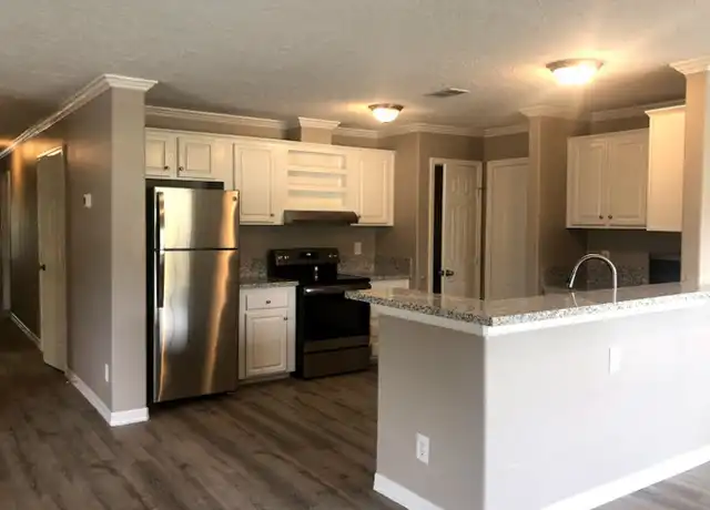 Property at 166 Varsity Cir Rm A, Huntsville, TX, 77340, 1 bed, 1 bath, [object Object]