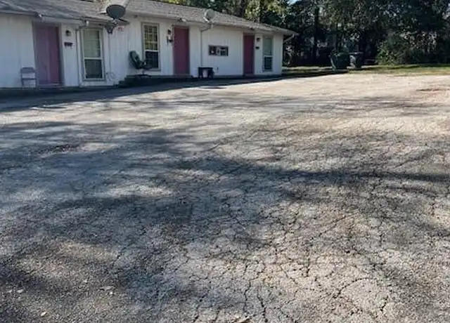 Property at 1210 Sycamore Ave Unit D, Huntsville, TX, 77340, 1 bed, 1 bath, [object Object]