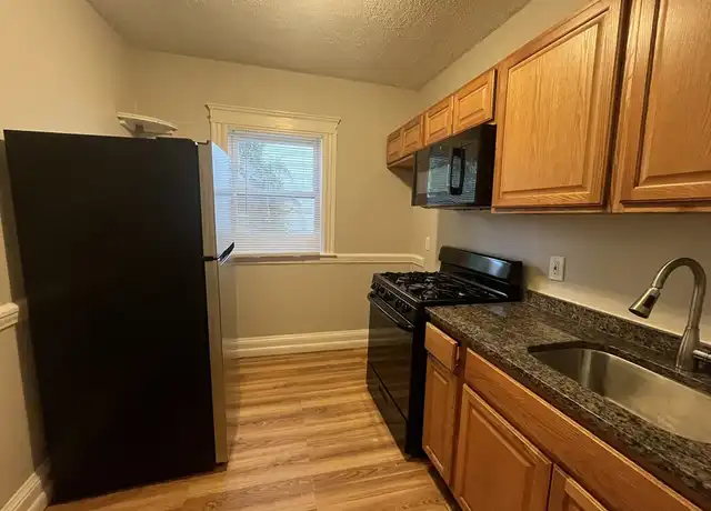 Property at 53 Arlington St Unit 2, Lynn, MA, 01902, 2 beds, 1 bath, [object Object]
