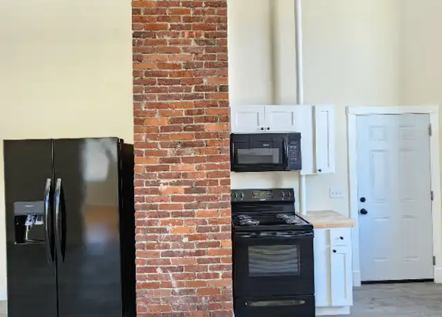 Property at 21 Jefferson St Unit 12, Old Town, ME, 04468, 2 beds, 1 bath, [object Object]