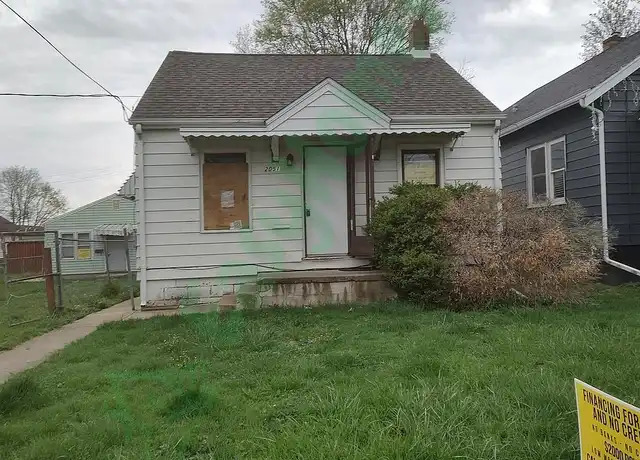 Property at 2051 N Gale Ave, Peoria, IL, 61604, 2 beds, 1 bath, [object Object]