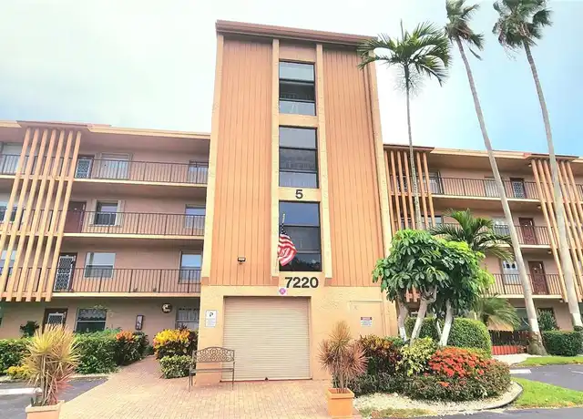 Property at 7220 Lake Circle Dr #402, Margate, FL, 33063, 2 beds, 2 baths, [object Object]