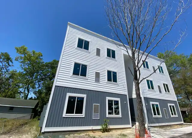 Property at 512 S 17th St Unit 101, Wilmington, NC, 28401, 1 bed, 1 bath, [object Object]