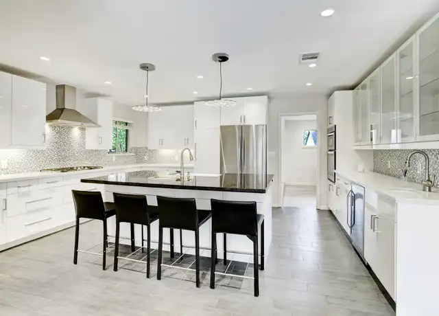 Property at 11947 S Durrette Dr, Houston, TX, 77024, 5 beds, 3 baths, [object Object]