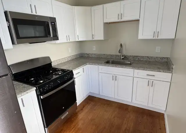Property at 33 Tower St Unit 2E, Fall River, MA, 02724, 3 beds, 1.5 baths, [object Object]