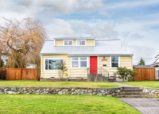 Property at 2028 L Ave, Anacortes, WA, 98221, 4 beds, 2 baths, [object Object]