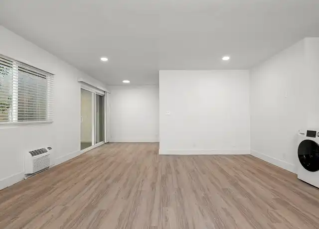 Property at The Current 340 - 340 S La Fayette Park Pl, Los Angeles, CA, 90057, 2 beds, 1-2 bath, [object Object]