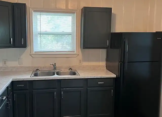 Property at 909 Foster Ave, College Station, TX, 77840, 2 beds, 1 bath, [object Object]