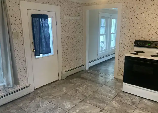 Property at 36 Union St, Somersworth, NH, 03878, 2 beds, 1 bath, [object Object]