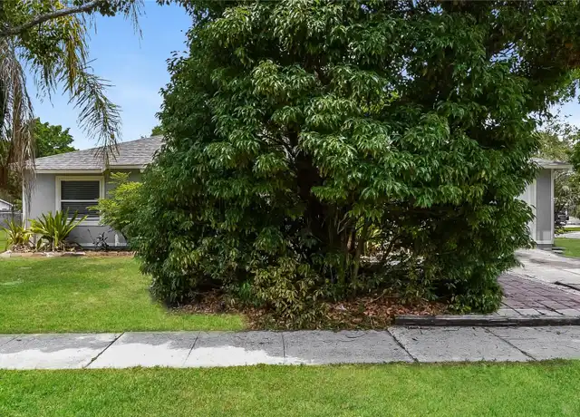 Property at 574 Sundown Ct, Apopka, FL, 32712, 4 beds, 2 baths, [object Object]