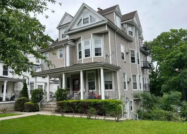 Property at 43 S Willow St Unit 5, Montclair, NJ, 07042, 3 beds, 1 bath, [object Object]