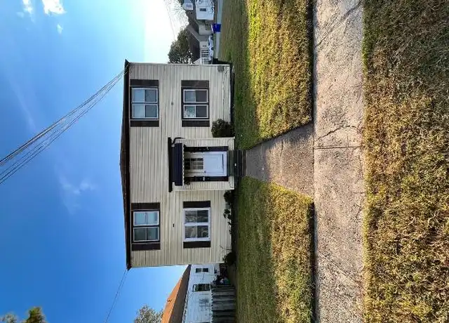 Property at 16 Gillis Rd, Portsmouth, VA, 23702, 2 beds, 1 bath, [object Object]