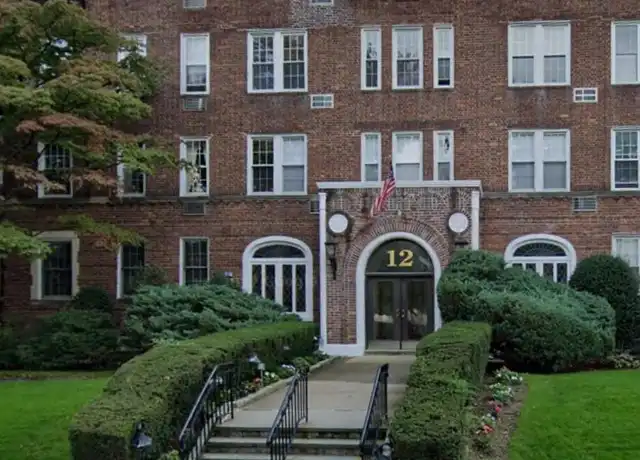 Property at 12 Hamilton Pl Unit A-5, Garden City, NY, 11530, 2 beds, 2 baths, [object Object]