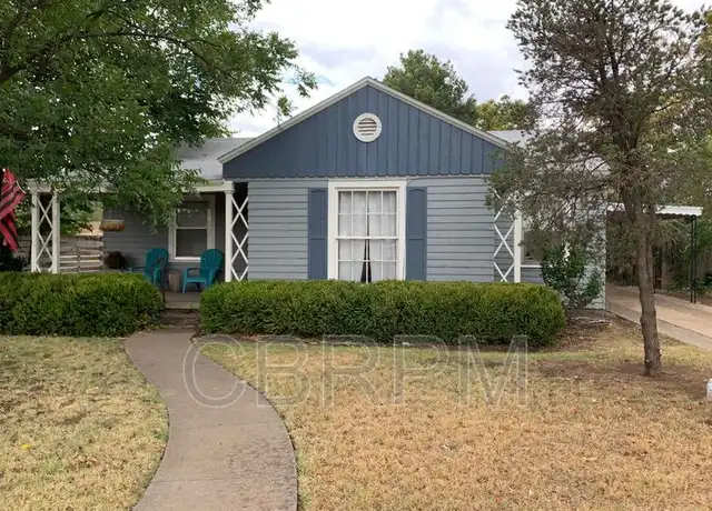 Property at 2401 26th St, Lubbock, TX, 79411, 2 beds, 1 bath, [object Object]