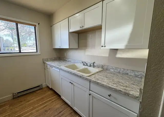 Property at 405 Roxy Ln, Billings, MT, 59105, 2 beds, 1.5 baths, [object Object]