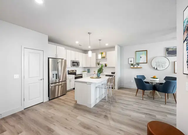 Photo of 1105 Park Ln, Davenport, FL 33896