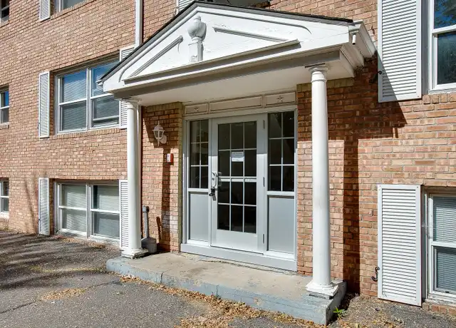 Property at 2948 Wyoming Ave S Unit 004, Minneapolis, MN, 55426, 1 bed, 1 bath, [object Object]