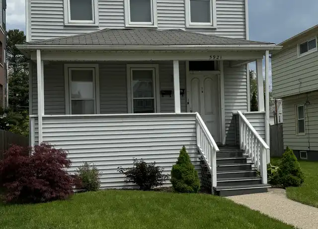 Property at 5921 5th Ave Unit Upper, Kenosha, WI, 53140, 2 beds, 1 bath, [object Object]