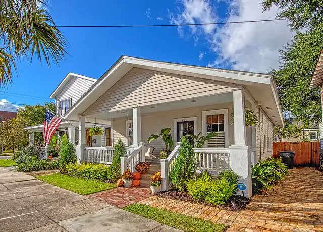 Property at 291 President St, Charleston, SC, 29403, 2 beds, 2 baths, [object Object]