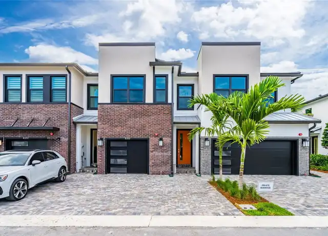 Property at 8353 NW 7th Ct, Plantation, FL, 33324, 3 beds, 2.5 baths, [object Object]