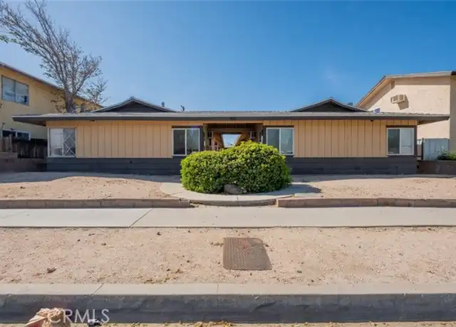 Property at 342 E Lancaster Blvd Unit 2, Lancaster, CA, 93535, 1 bed, 1 bath, [object Object]