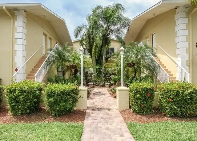 Property at 8148 Country Rd, Fort Myers, FL, 33919, 1 bed, 1 bath, [object Object]