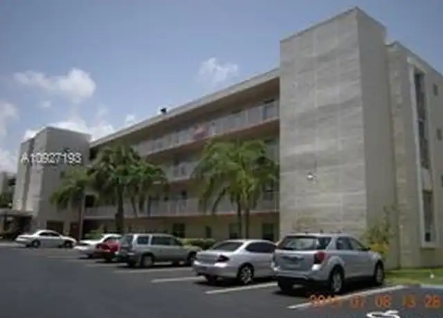 Property at 315 SE 11th Ter #305, Dania, FL, 33004, 2 beds, 2 baths, [object Object]