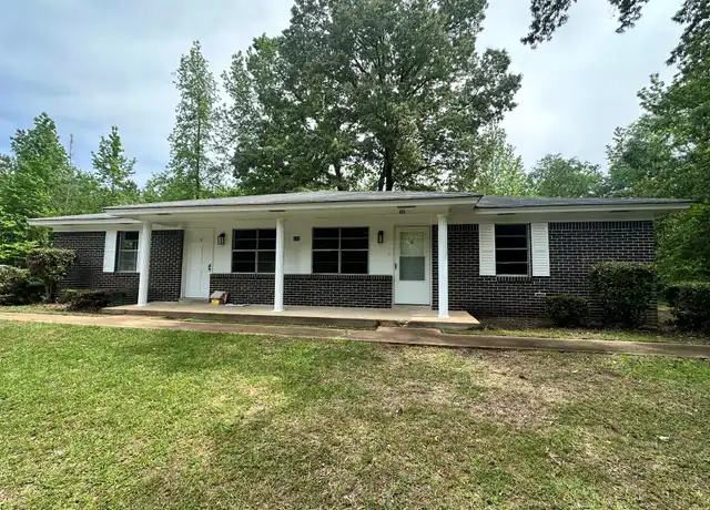 Property at 161 Green Acres Cir NE Unit 4, Vernon, AL, 35592, 2 beds, 1 bath, [object Object]