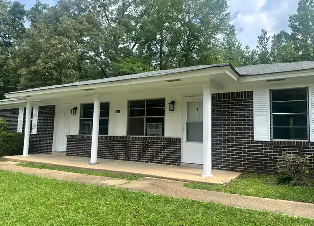 Property at 161 Green Acres Cir NE Unit 4, Vernon, AL, 35592, 2 beds, 1 bath, [object Object]