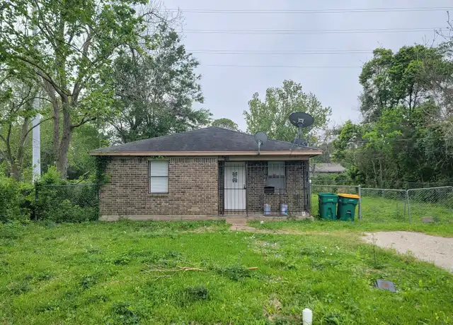 Property at 2205 Velma St, La Marque, TX, 77568, 4 beds, 2 baths, [object Object]