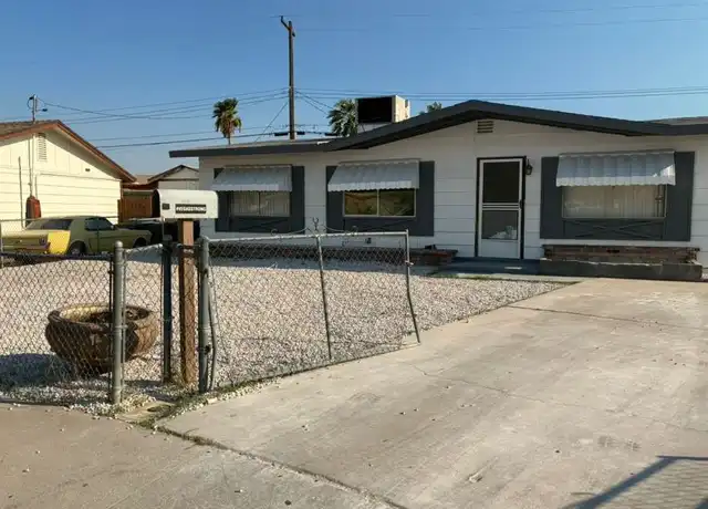 Property at 6121 Granada Cir, Las Vegas, NV, 89107, 4 beds, 2 baths, [object Object]