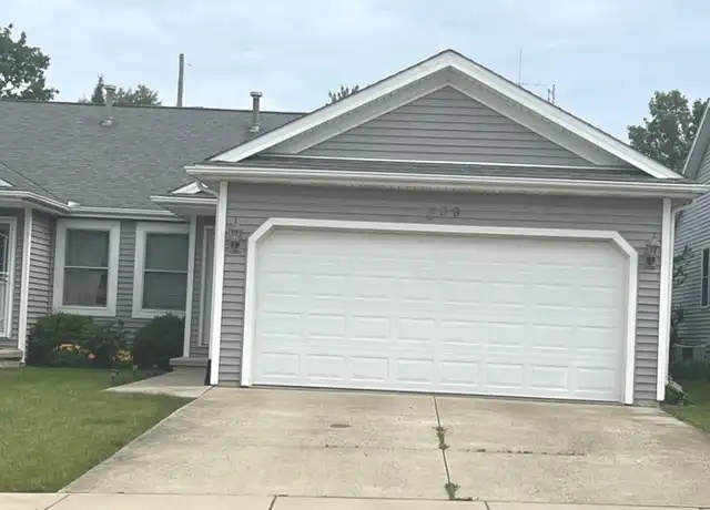 Property at 909 Wartburg Dr, Bloomington, IL, 61704, 3 beds, 3.5 baths, [object Object]