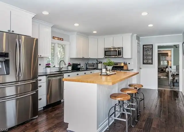 Property at 355 Green Village Rd, Green Village, NJ, 07935, 3 beds, 2 baths, [object Object]