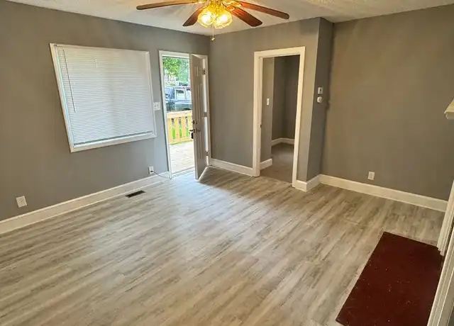 Property at 438 Pine Ridge Rd, Petersburg, VA, 23805, 4 beds, 1.5 baths, [object Object]
