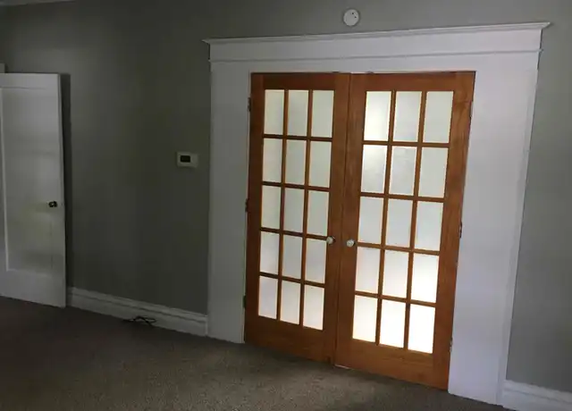 Property at 526 E 7th St Unit 1, Duluth, MN, 55805, 1 bed, 1 bath, [object Object]