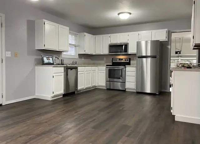 Property at 360 Cannon Ball Loop, Branson, MO, 65616, 3 beds, 2 baths, [object Object]