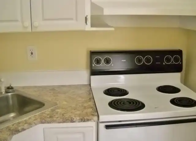 Property at 3813 SW 13th Ct #3, Fort Lauderdale, FL, 33312, 2 beds, 1 bath, [object Object]